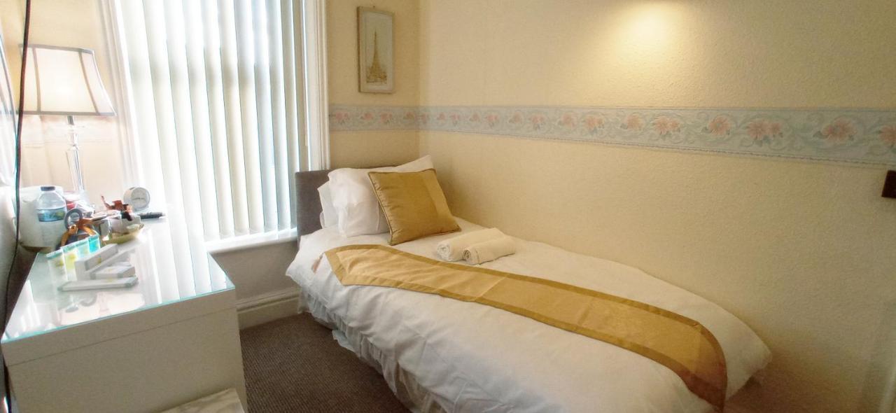 Lily Hotel Blackpool Eksteriør bilde